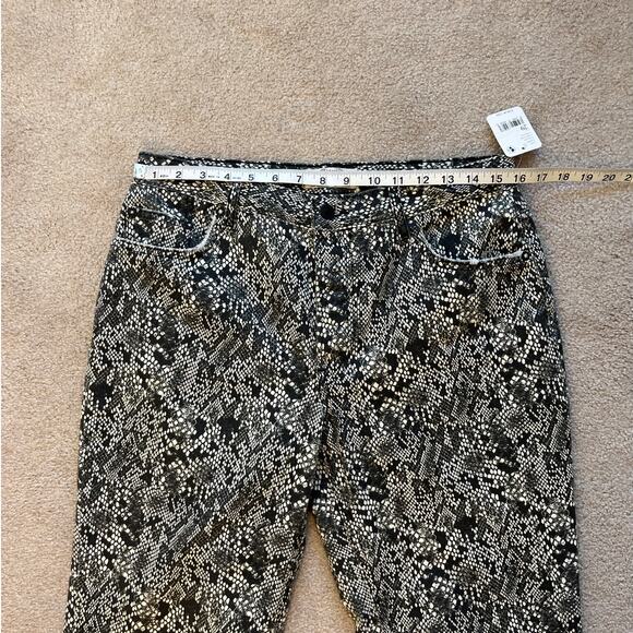 We The Free Cropped Snake Print Distressed Jeans Size 29 Straight Baggy NWT - Picture 7 of 9